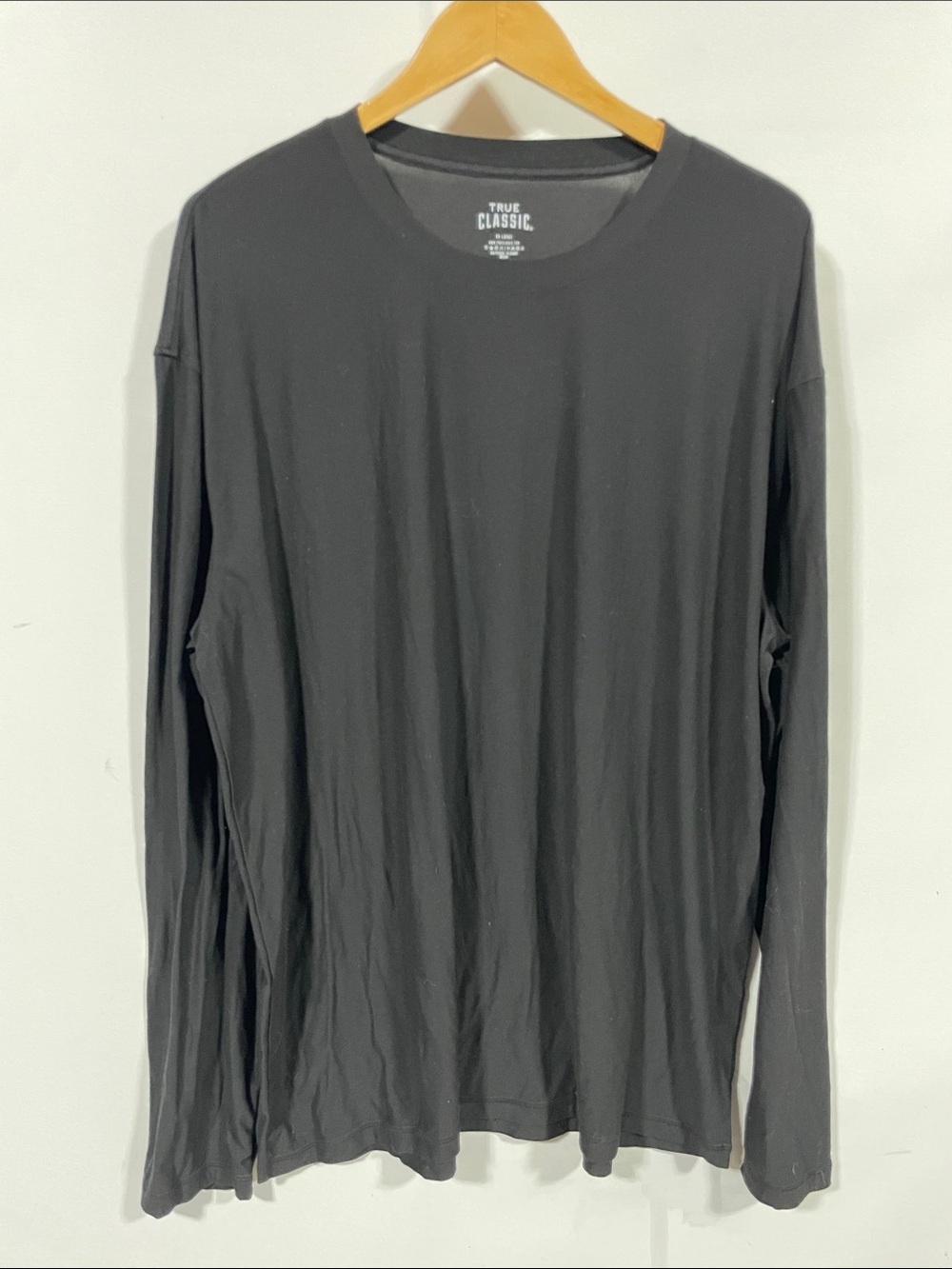 True Classic Men’s Long Sleeve Crewneck Shirt - Black